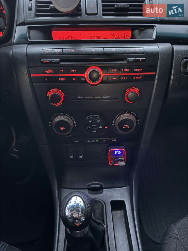 Седан Mazda 3 2003 в Луцке