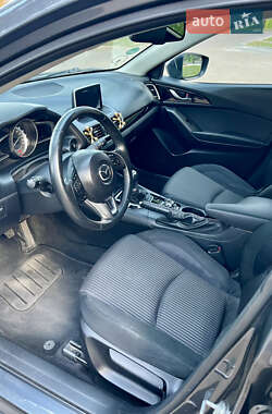 Хэтчбек Mazda 3 2014 в 