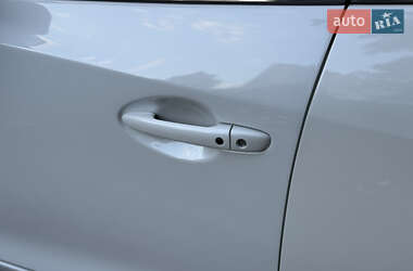 Седан Mazda 3 2014 в 