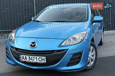 Хэтчбек Mazda 3 2010 в 