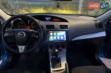 Хэтчбек Mazda 3 2010 в 