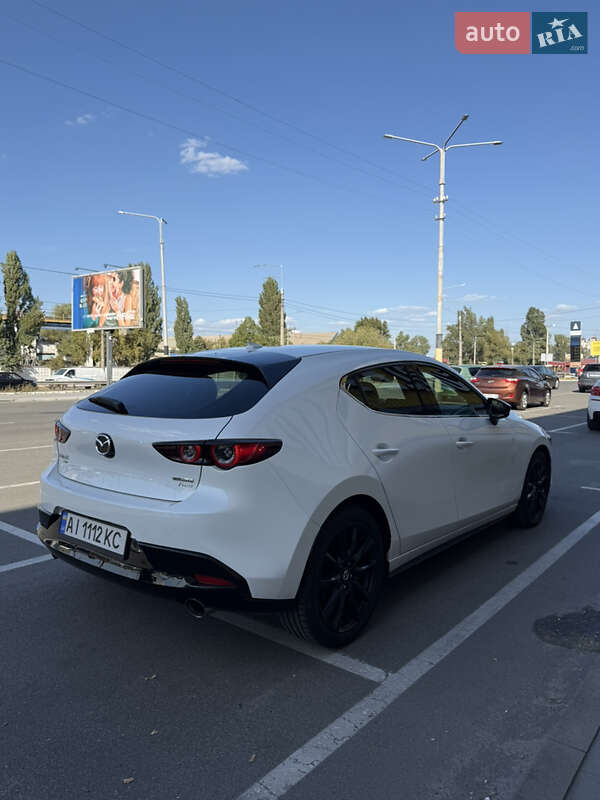 Хэтчбек Mazda 3 2021 в Киеве