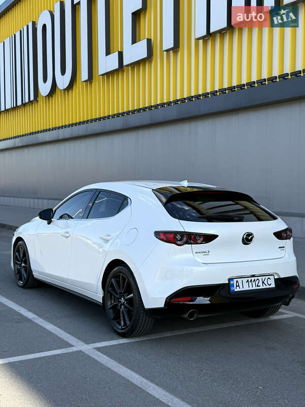 Хэтчбек Mazda 3 2021 в Киеве