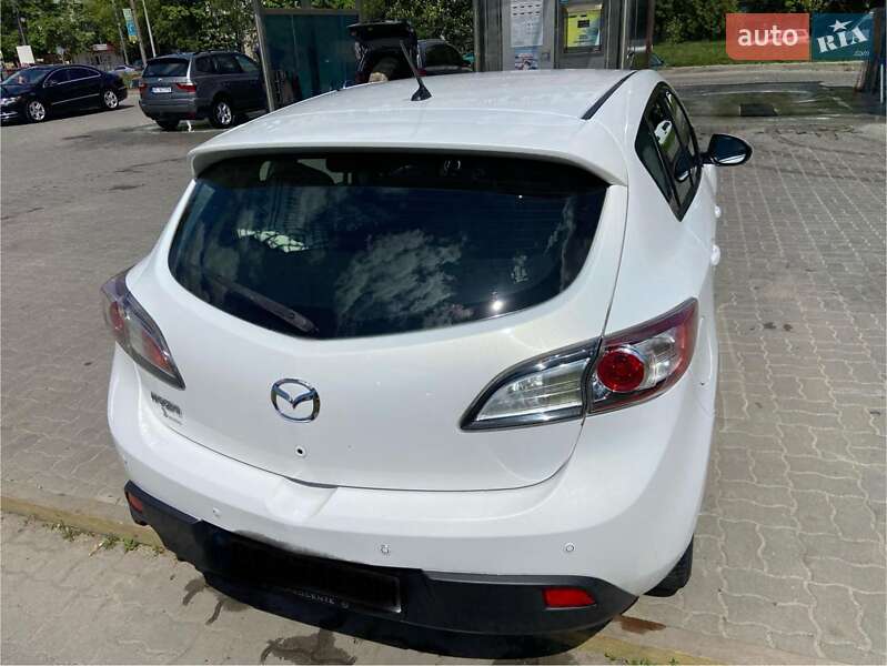 Хэтчбек Mazda 3 2010 в Львове
