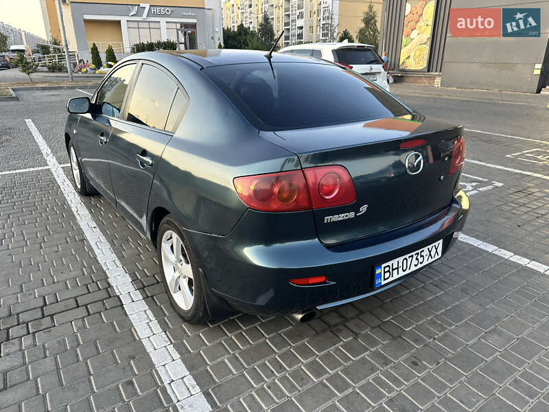 Седан Mazda 3 2004 в Одессе