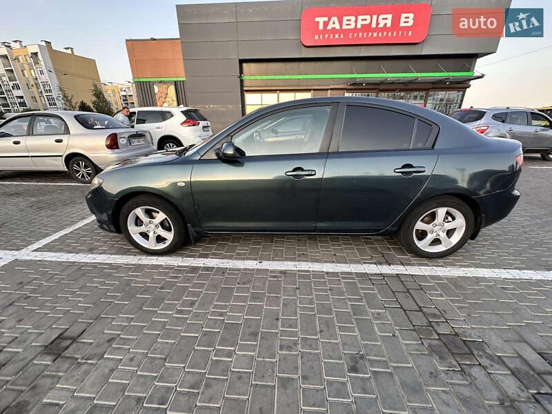 Седан Mazda 3 2004 в Одессе