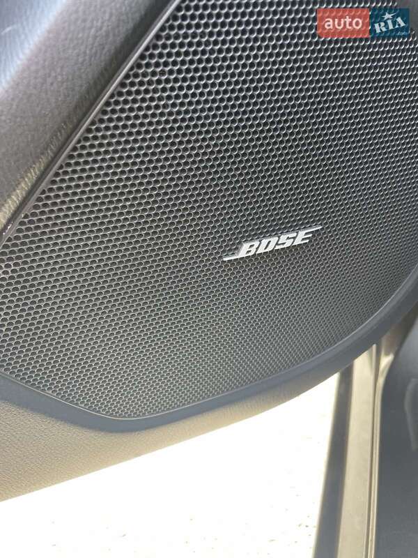 Седан Mazda 3 2014 в Киеве