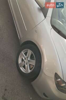 Седан Mazda 3 2005 в 