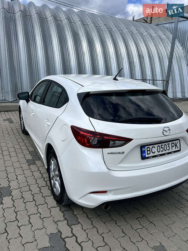 Хэтчбек Mazda 3 2017 в Львове
