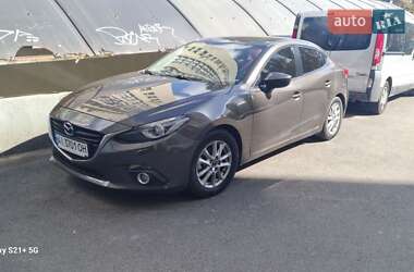 Седан Mazda 3 2014 в 