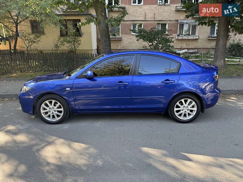 Седан Mazda 3 2009 в Ивано-Франковске
