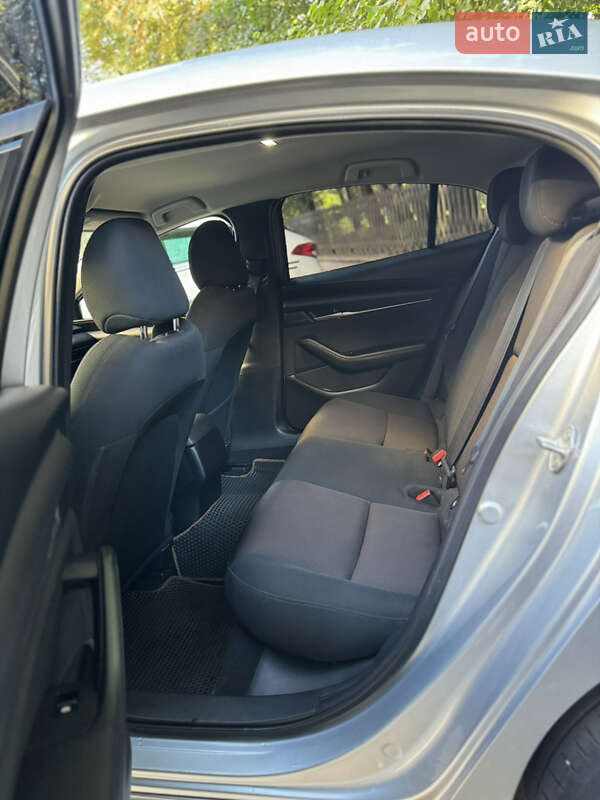 Седан Mazda 3 2019 в Львове фото 10 Седан Mazda 3 2019 в Львове