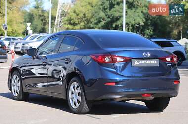 Седан Mazda 3 2018 в 