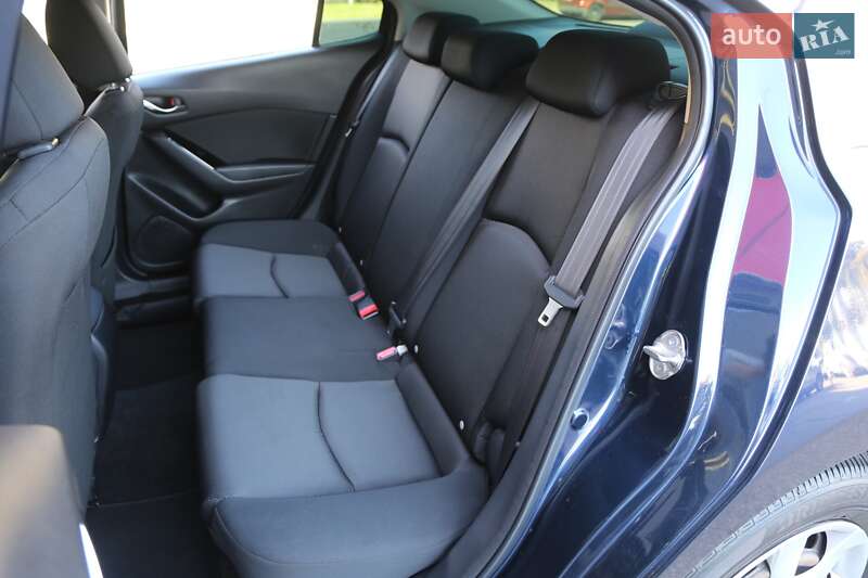 Седан Mazda 3 2018 в Киеве фото 10 Седан Mazda 3 2018 в Киеве