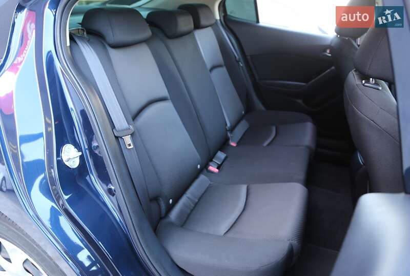 Седан Mazda 3 2018 в Киеве фото 11 Седан Mazda 3 2018 в Киеве