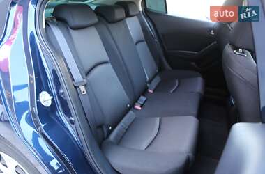 Седан Mazda 3 2018 в 