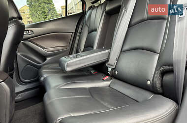 Седан Mazda 3 2018 в 