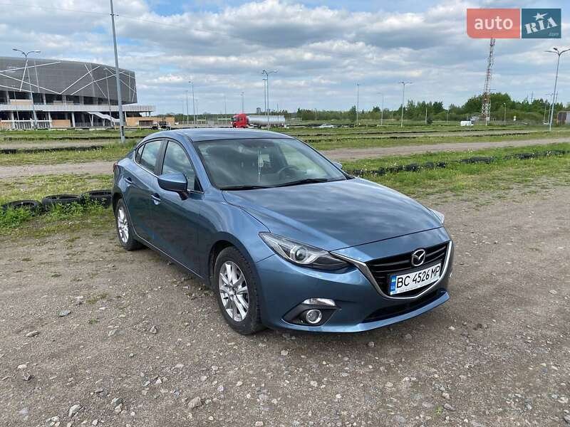 Седан Mazda 3 2014 в Львове
