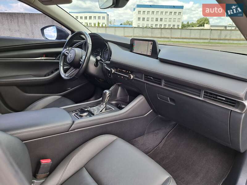 Седан Mazda 3 2019 в Киеве