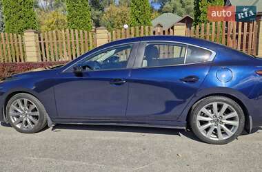 Седан Mazda 3 2019 в Дніпрі