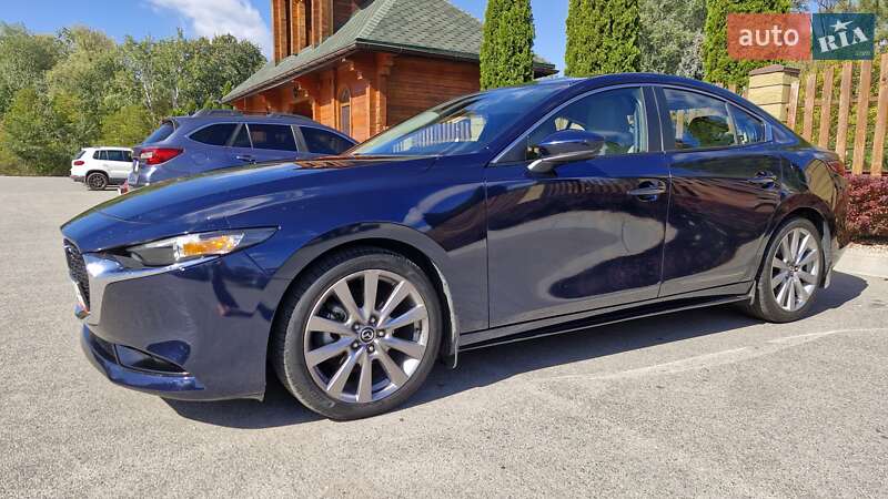 Седан Mazda 3 2019 в Днепре