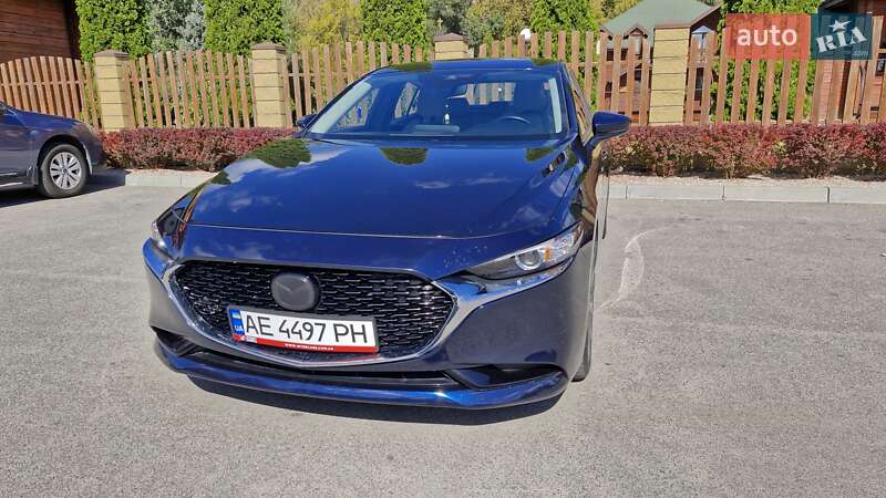 Седан Mazda 3 2019 в Днепре