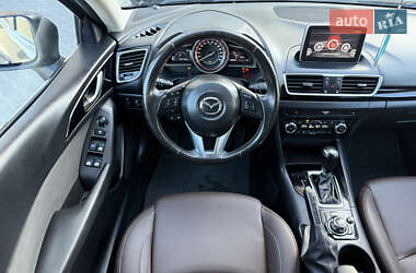 Хэтчбек Mazda 3 2014 в 