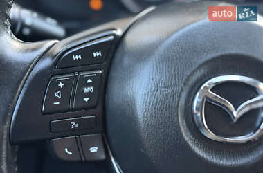 Хэтчбек Mazda 3 2014 в 