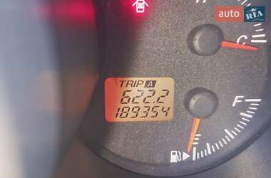Седан Mazda 3 2005 в 