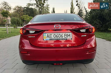 Седан Mazda 3 2016 в 