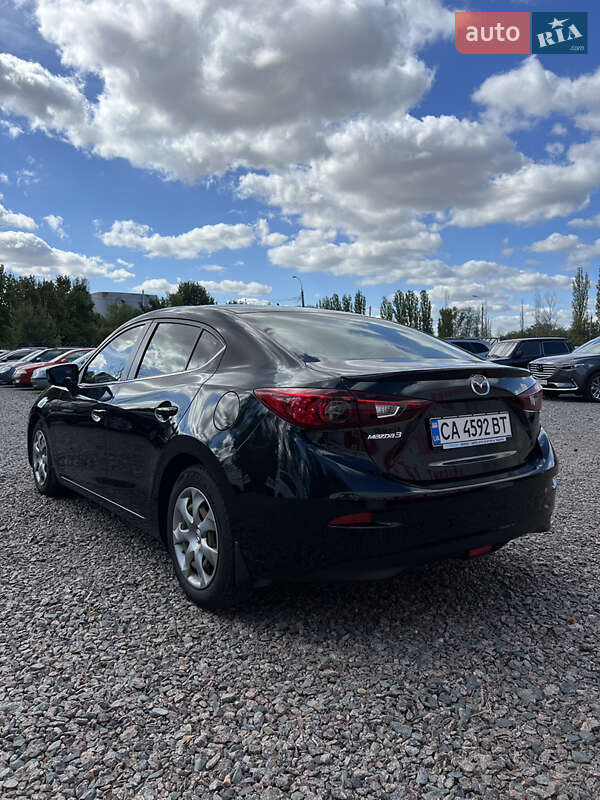 Седан Mazda 3 2016 в Черкассах