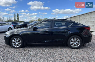 Седан Mazda 3 2016 в 