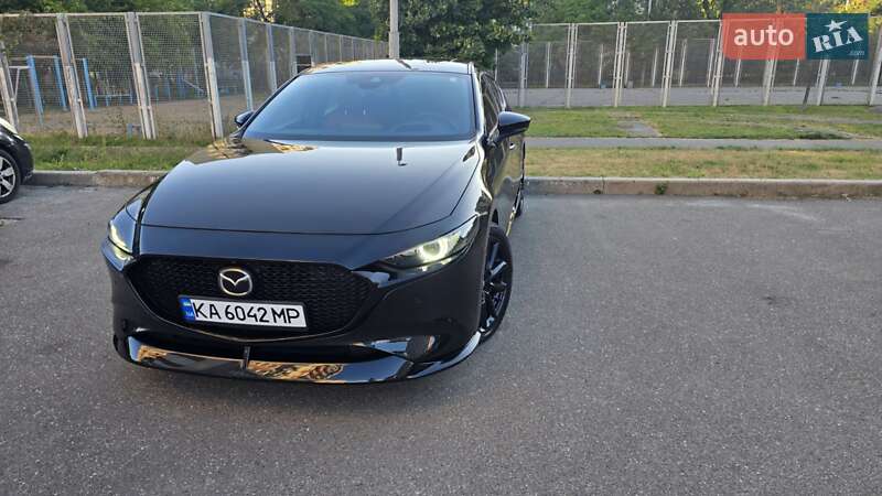 Хэтчбек Mazda 3 2022 в Киеве