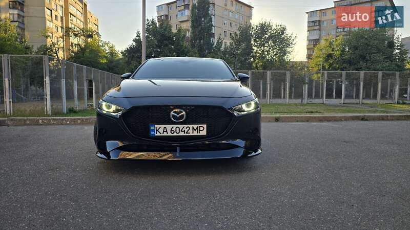Хэтчбек Mazda 3 2022 в Киеве
