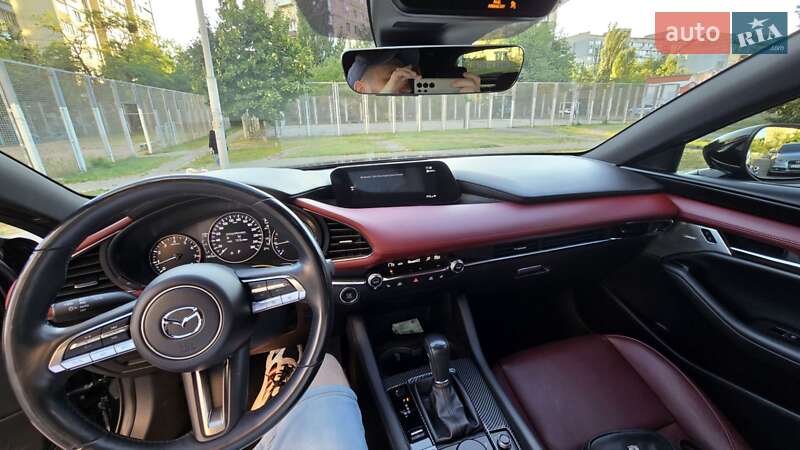 Хэтчбек Mazda 3 2022 в Киеве