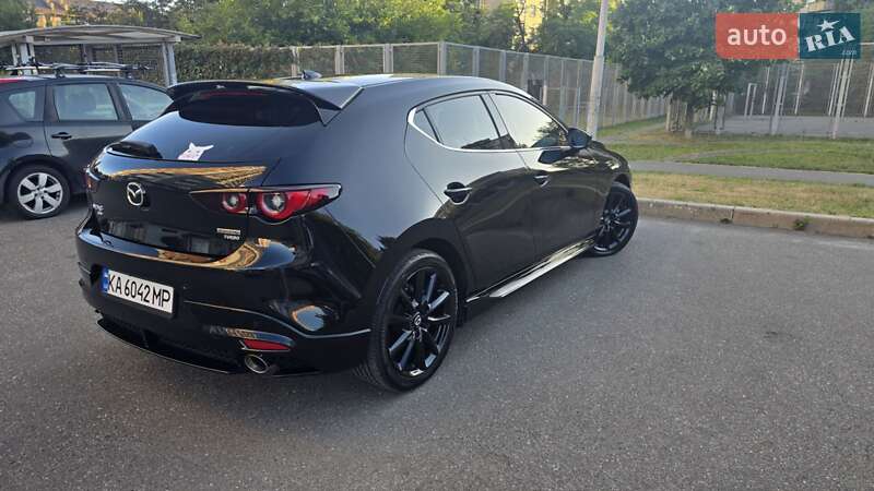 Хэтчбек Mazda 3 2022 в Киеве