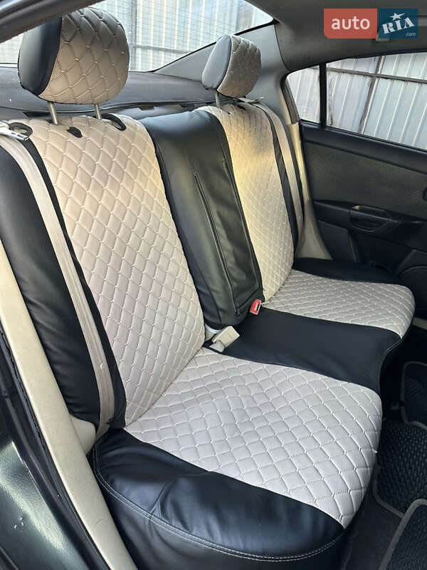 Седан Mazda 3 2008 в Киеве