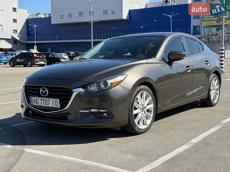 Седан Mazda 3 2016 в 