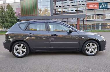 Хэтчбек Mazda 3 2006 в 