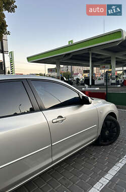 Хэтчбек Mazda 3 2007 в 