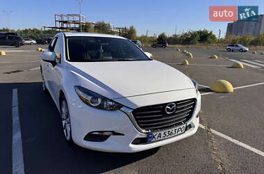 Седан Mazda 3 2017 в Києві