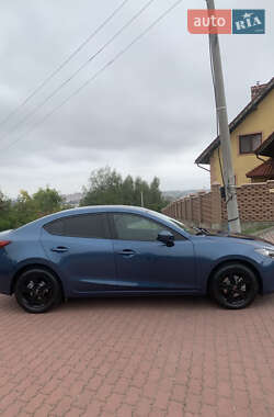 Седан Mazda 3 2017 в 