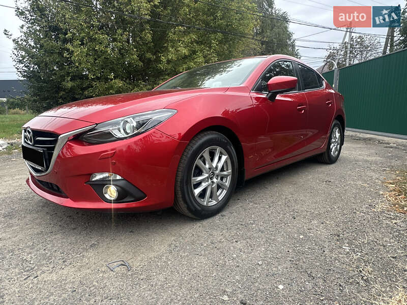 Седан Mazda 3 2014 в Киеве