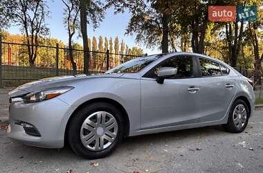 Седан Mazda 3 2016 в Киеве