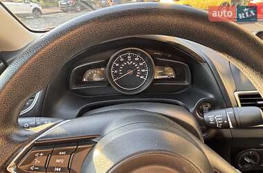 Седан Mazda 3 2016 в 