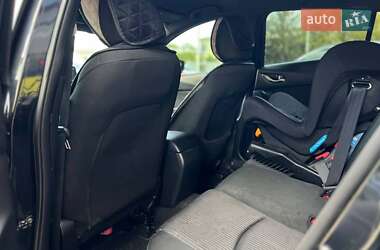 Хэтчбек Mazda 3 2014 в 