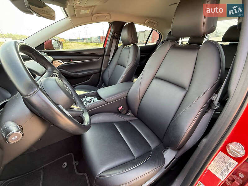 Седан Mazda 3 2019 в Львове
