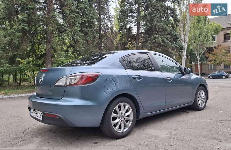 Седан Mazda 3 2010 в Запорожье