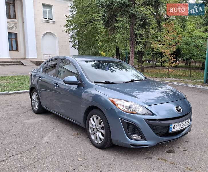 Седан Mazda 3 2010 в Запорожье