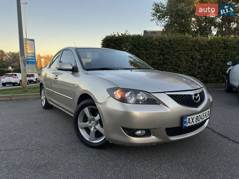 Седан Mazda 3 2005 в 